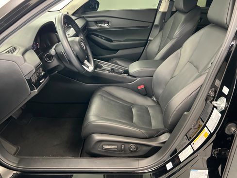 Used 2025 Honda Accord Touring image 18