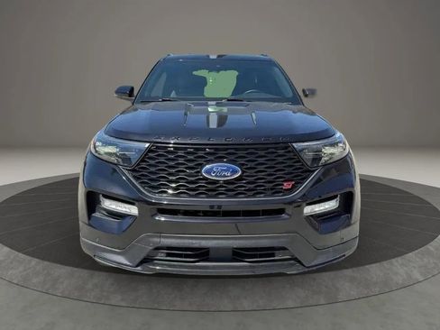 Used 2020 Ford Explorer ST w/ ST Street Pack AWD/4WD image 2