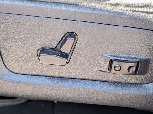Used 2019 RAM 1500 Lone Star AWD/4WD image 23