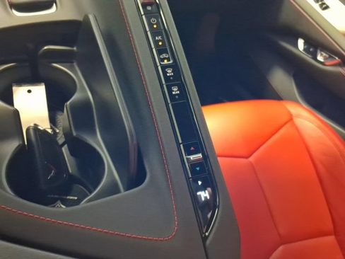 Used 2021 Chevrolet Corvette Stingray Coupe w/ Z51 Performance Package RWD image 24