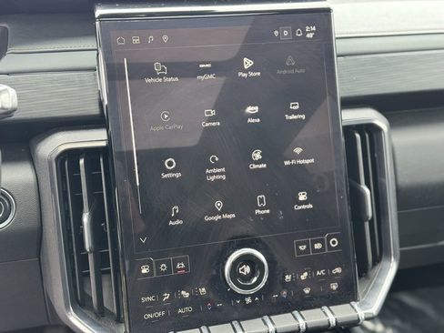 Used 2025 GMC Acadia AT4 w/ Luxury Package image 19