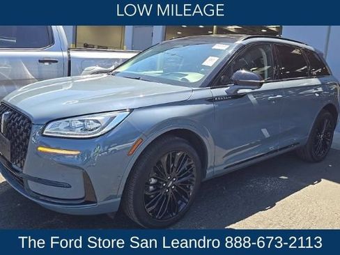 Used 2023 Lincoln Corsair Reserve w/ Equipment Group 202A FWD image 3