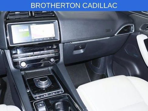 Used 2017 Jaguar F-PACE First Edition image 24