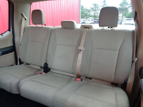 Used 2017 Ford F150 XLT w/ Heavy-Duty Payload Package AWD/4WD image 8