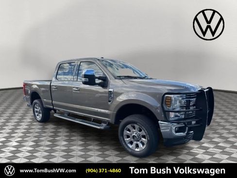 Used 2018 Ford F250 Lariat w/ Chrome Package image 1