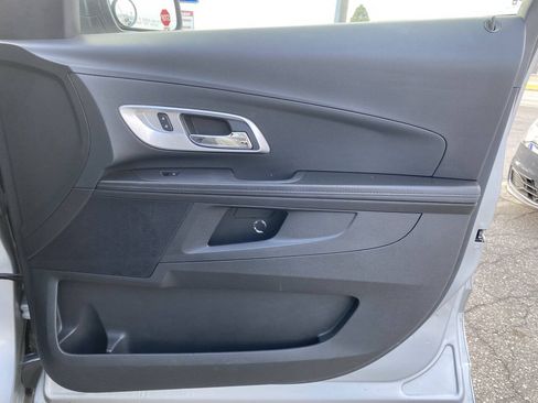 Used 2016 Chevrolet Equinox LS AWD/4WD image 16
