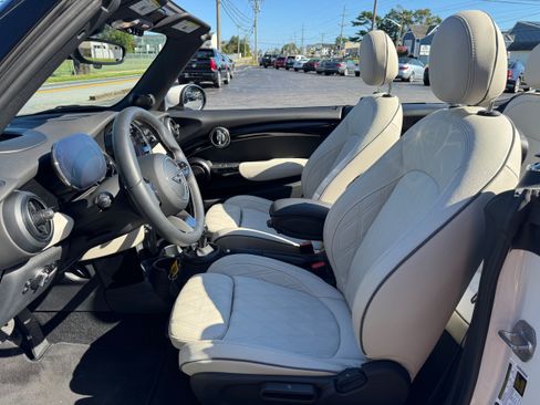 Used 2024 MINI Cooper S FWD image 15