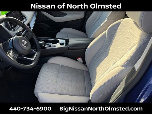 Certified 2023 Nissan Rogue SV image 23