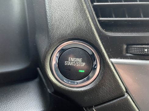 Used 2019 Chevrolet Suburban LT image 34