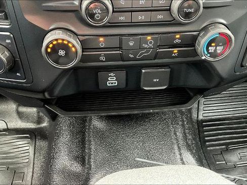 Certified 2023 Ford F350 XLT AWD/4WD image 17