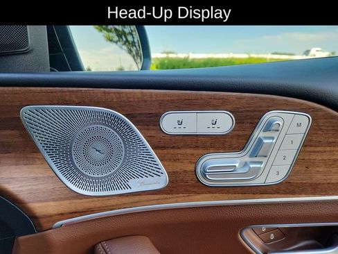 Used 2025 Mercedes-Benz GLS 450 4MATIC image 23