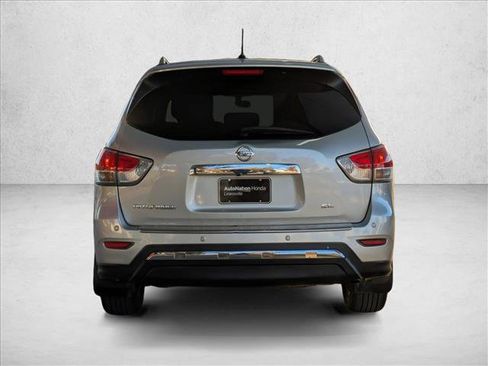 Used 2015 Nissan Pathfinder SL image 7