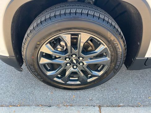 Used 2020 Chevrolet Traverse RS w/ LPO, Floor Liner Package AWD/4WD image 13