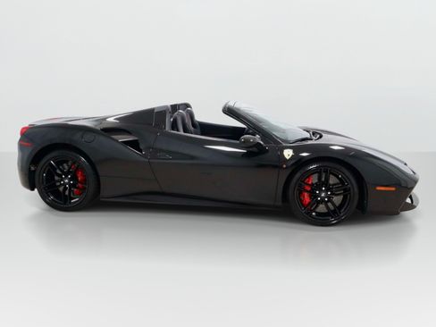 Used 2019 Ferrari 488 Spider RWD image 6