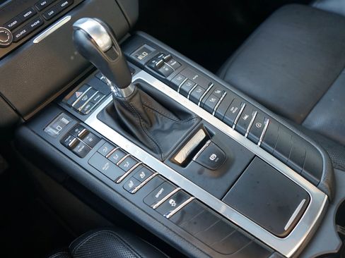 Used 2017 Porsche Macan S image 31