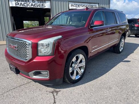 Used 2016 GMC Yukon XL Denali w/ Open Road Package AWD/4WD image 3