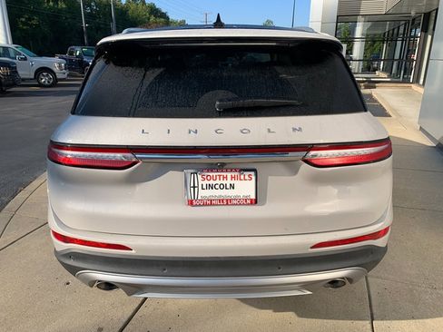 Used 2024 Lincoln Corsair Reserve w/ Equipment Group 201A AWD/4WD image 4