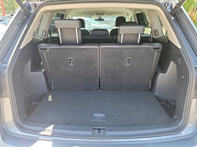 Used 2025 Volkswagen Atlas SE FWD image 8
