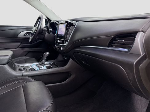 Used 2020 Chevrolet Traverse RS FWD image 31