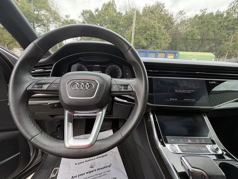 Used 2021 Audi Q7 2.0T Premium Plus w/ Executive Package image 6