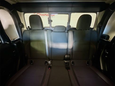 Used 2020 Jeep Gladiator Rubicon w/ LED Lighting Group image 13