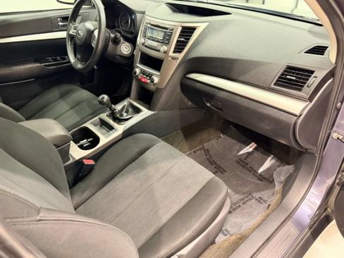 Used 2014 Subaru Outback 2.5i AWD/4WD image 34