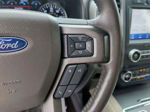 Used 2020 Ford Expedition Max XLT w/ Equipment Group 202A RWD image 22