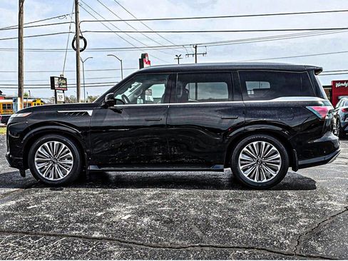 New 2026 INFINITI QX80 Luxe image 7