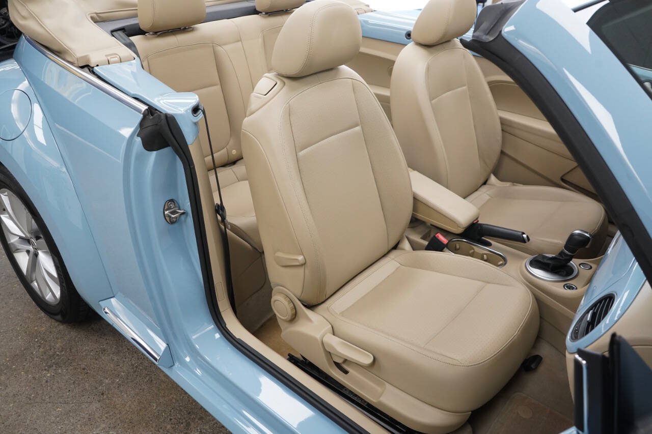 Used 2015 Volkswagen Beetle TDI FWD image 82