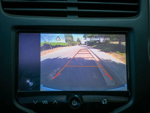 Used 2015 Chevrolet Trax LTZ FWD image 29