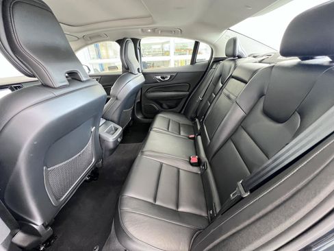 Used 2024 Volvo S60 B5 Core AWD/4WD image 12