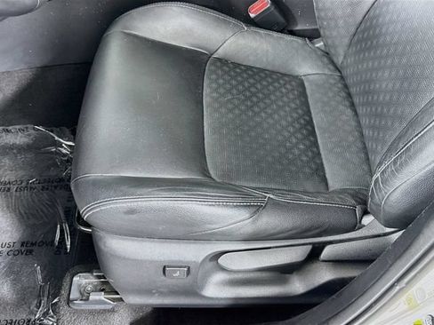 Certified 2019 Toyota C-HR Limited FWD image 21