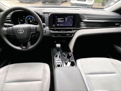 Used 2025 Toyota Camry LE FWD image 15