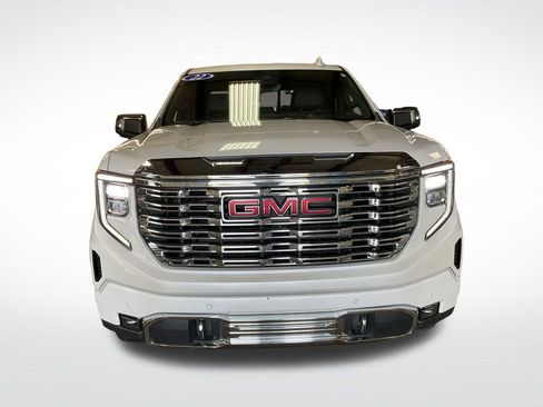 Used 2022 GMC Sierra 1500 Denali w/ Technology Package AWD/4WD image 9