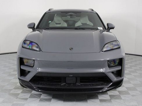New 2025 Porsche Macan Turbo Electric image 10