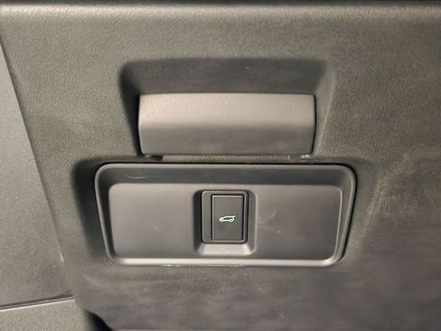 New 2026 Land Rover Range Rover Evoque S image 21