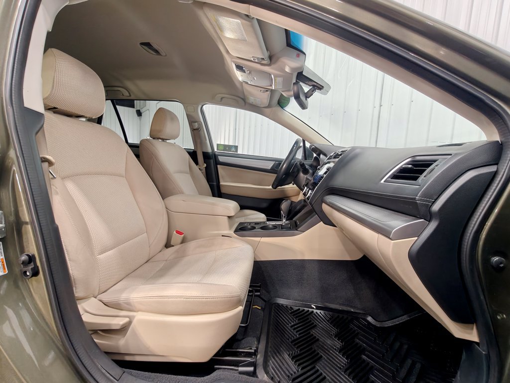 Used 2019 Subaru Outback 2.5i Premium AWD/4WD image 23