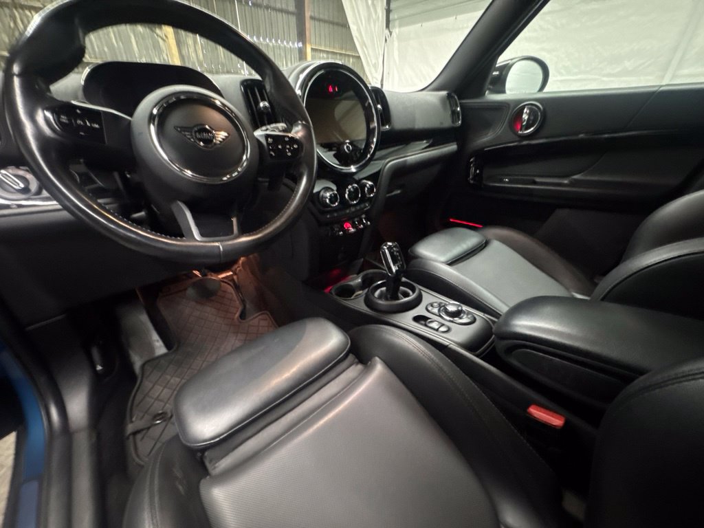 Used 2022 MINI Cooper Countryman S w/ Premium Package FWD image 4