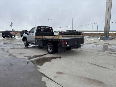 Used 2020 Chevrolet Silverado 3500 W/T w/ WT Convenience Package image 3