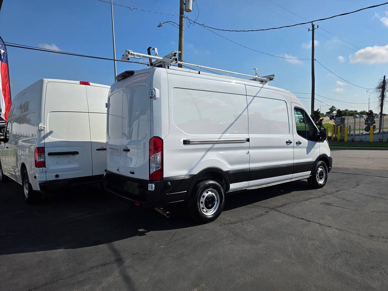 Used 2023 Ford Transit 250 Medium Roof w/ Load Area Protection Package RWD image 6