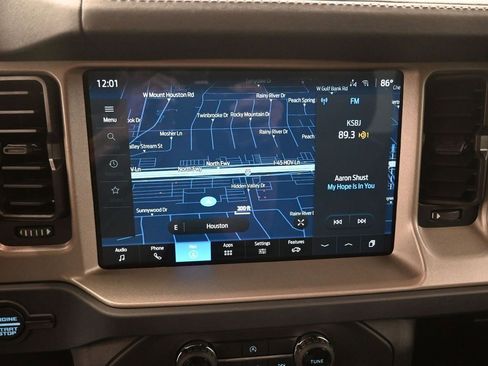 New 2025 Ford Bronco Outer Banks image 6