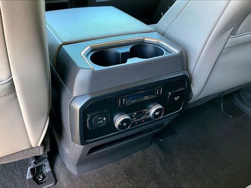 Used 2021 Ford Expedition Max Limited image 31