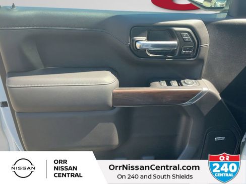 Used 2019 GMC Sierra 1500 SLT w/ SLT Premium Plus Package AWD/4WD image 16