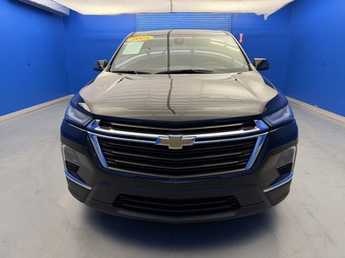 Used 2023 Chevrolet Traverse LS FWD image 3