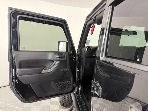 Used 2016 Jeep Wrangler Unlimited Sport AWD/4WD image 10