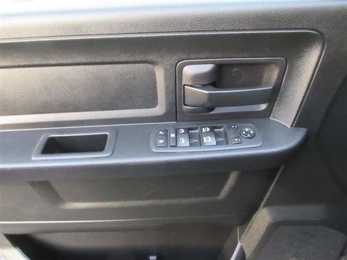 Used 2018 RAM 1500 Express w/ Express Value Package image 9