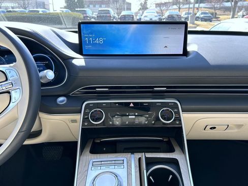 Used 2023 Genesis GV80 3.5T image 13