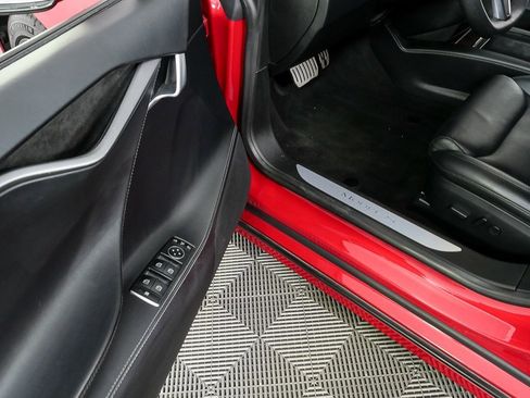 Used 2020 Tesla Model S Performance image 7