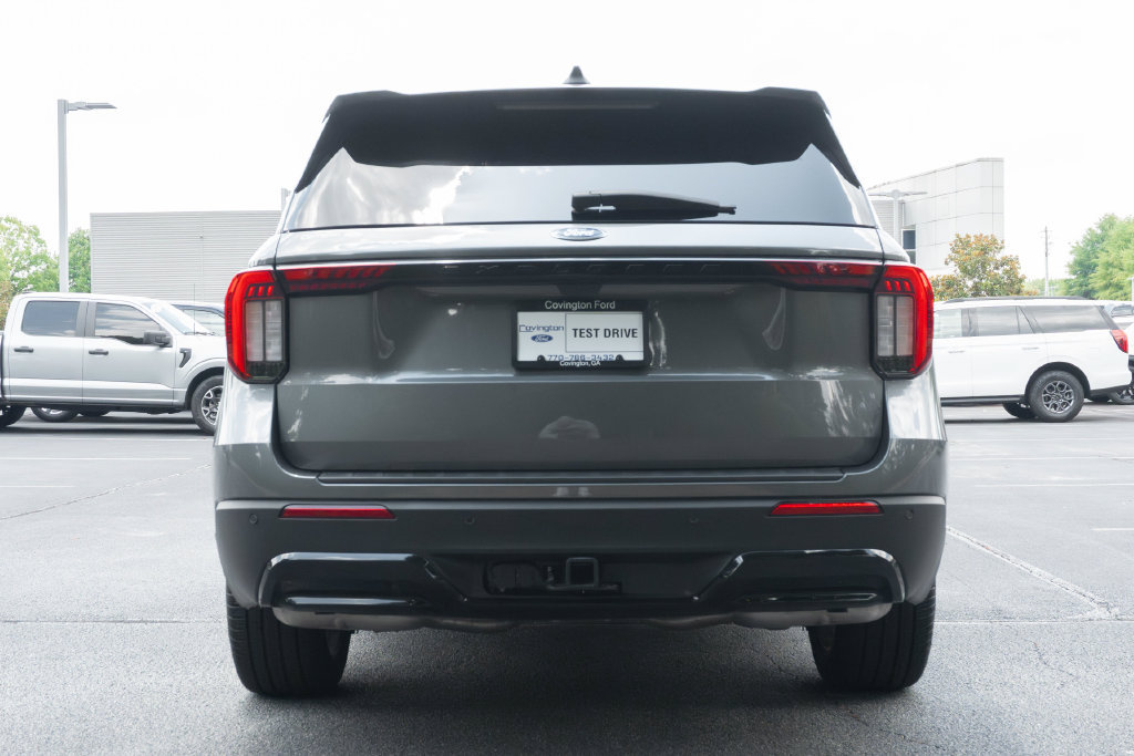 Used 2025 Ford Explorer ST-Line w/ Premium Package RWD image 10