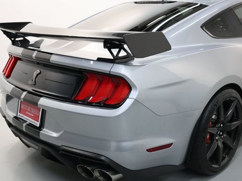 Used 2020 Ford Mustang Shelby GT500 w/ Carbon Fiber Track Pack RWD image 72
